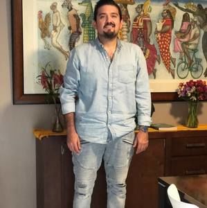 Meet your Posher, Paco